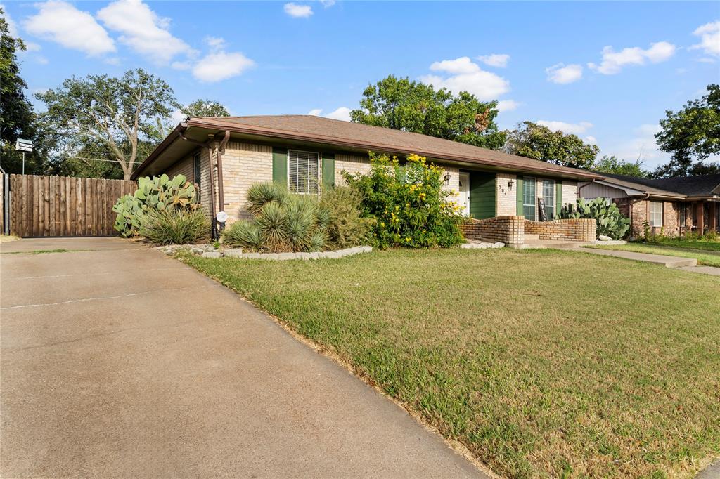 504 Richland Drive - Photo 1