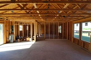 710 E Burleson Avenue - Photo 6