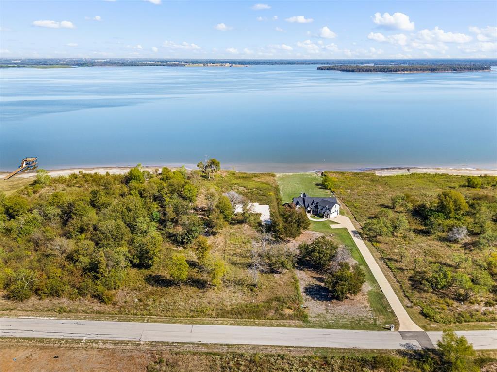 9397 W Shoreline Drive - Photo 1