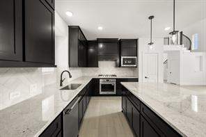 405 Newpark Boulevard - Photo 11