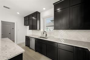 405 Newpark Boulevard - Photo 12