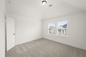 405 Newpark Boulevard - Photo 23