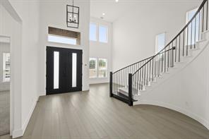 405 Newpark Boulevard - Photo 5