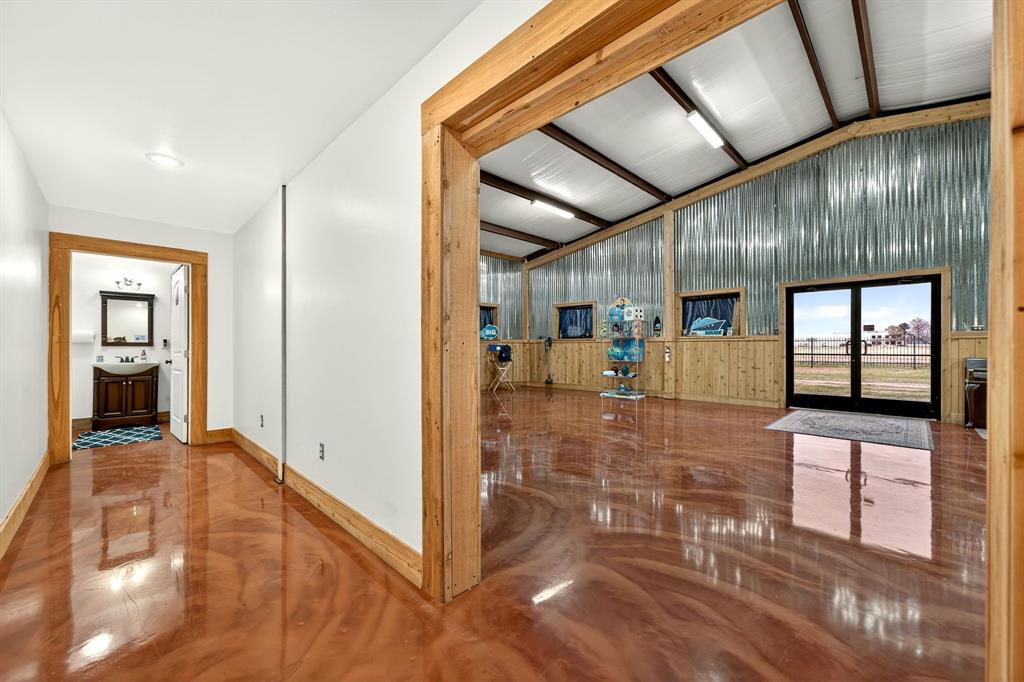 4626 County Road 2200 - Photo 11