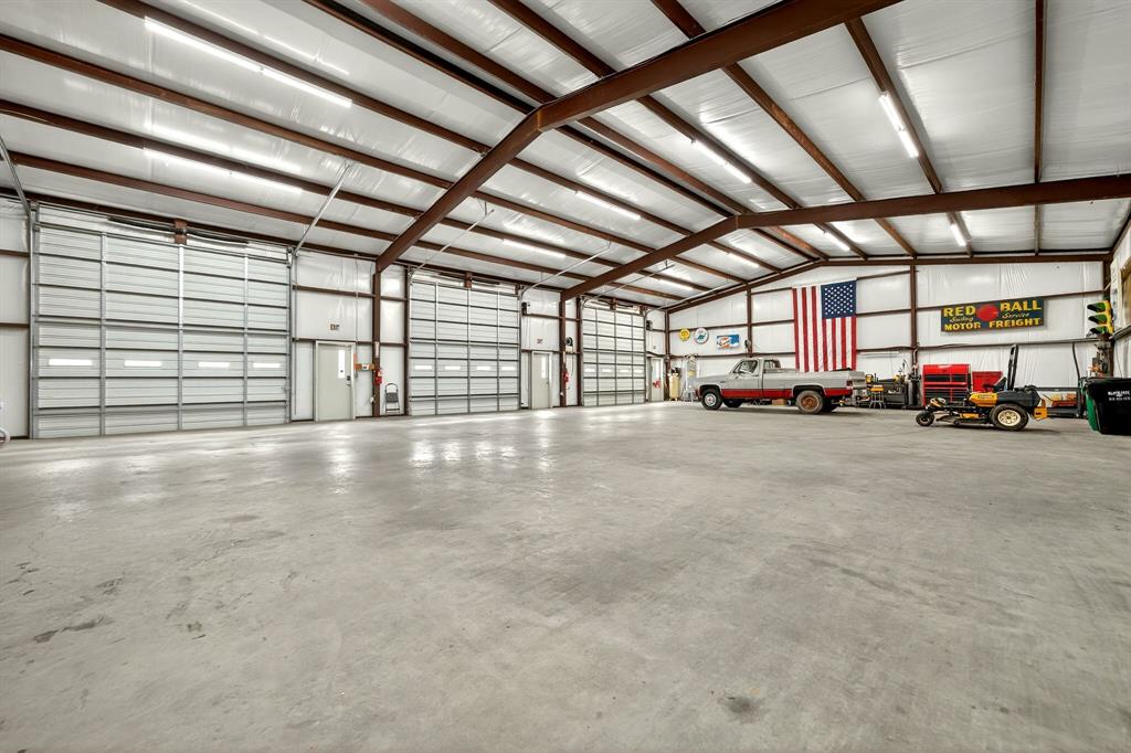 4626 County Road 2200 - Photo 23