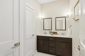 138 Clark - Photo 27