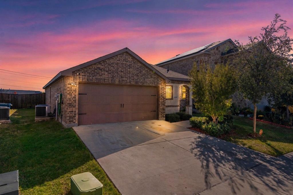 1018 Old Oaks Drive - Photo 1