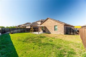 1018 Old Oaks Drive - Photo 17