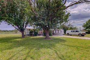 1501 Joyce Road - Photo 2