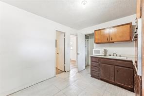 3055 Midway Road - Photo 35