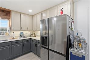 2824 Ryan Avenue - Photo 12