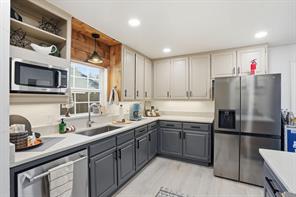 2824 Ryan Avenue - Photo 13