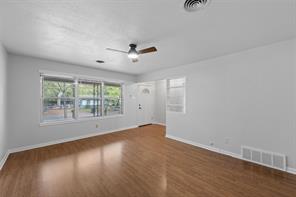2624 Alvin Street - Photo 4