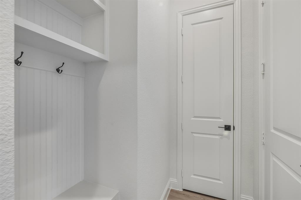 2433 Ainsdale Drive - Photo 31