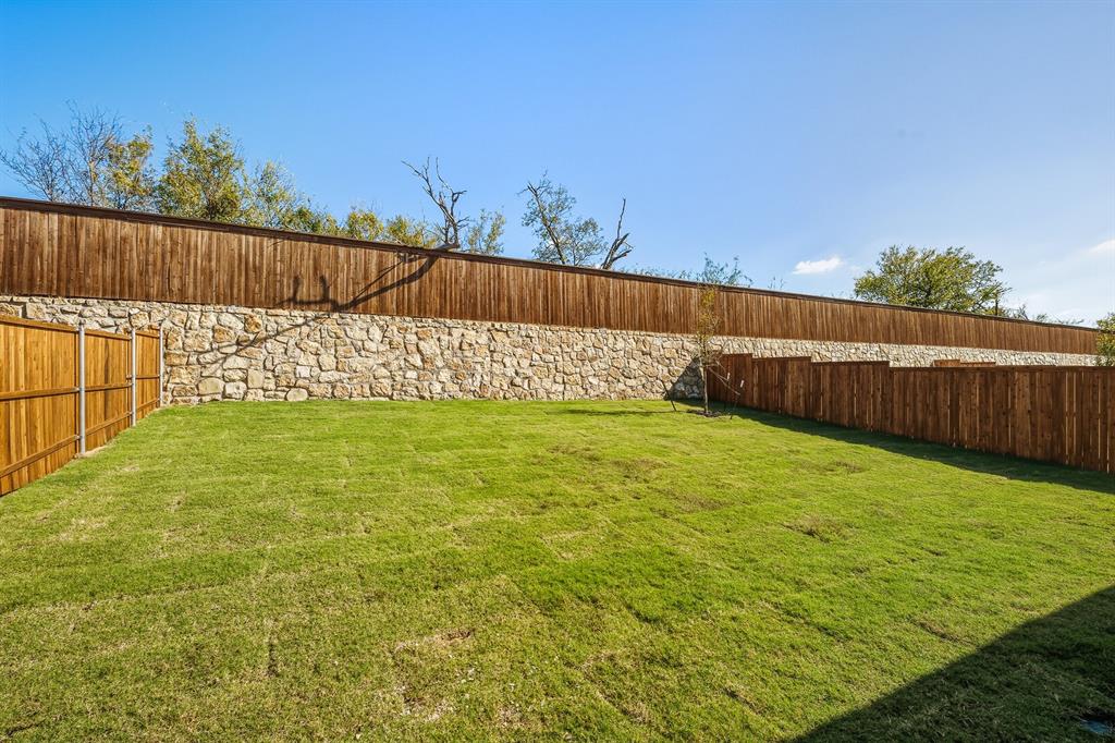 2433 Ainsdale Drive - Photo 32