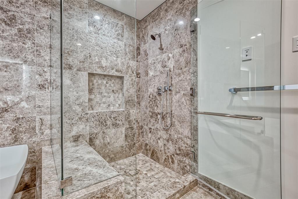 7901 Windrose Avenue - Photo 13