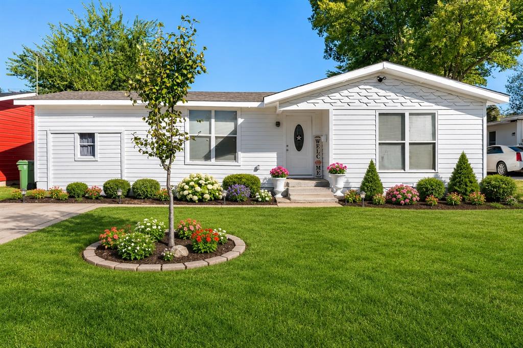 6621 Onyx Drive N - Photo 1