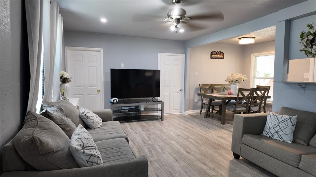 6621 Onyx Drive N - Photo 5