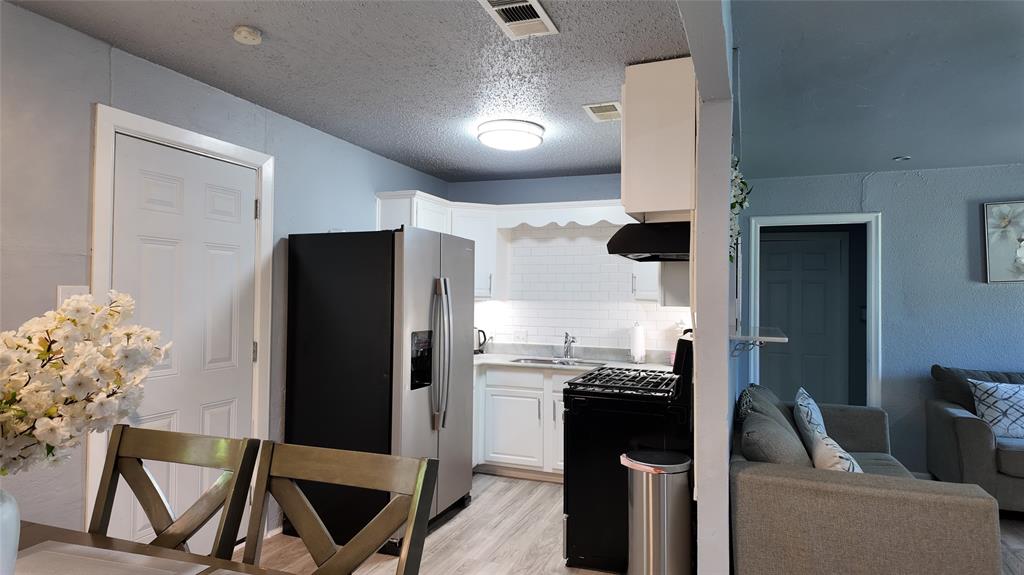 6621 Onyx Drive N - Photo 9