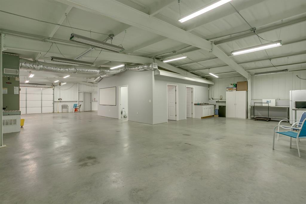 13300 Cleburne Highway - Photo 21