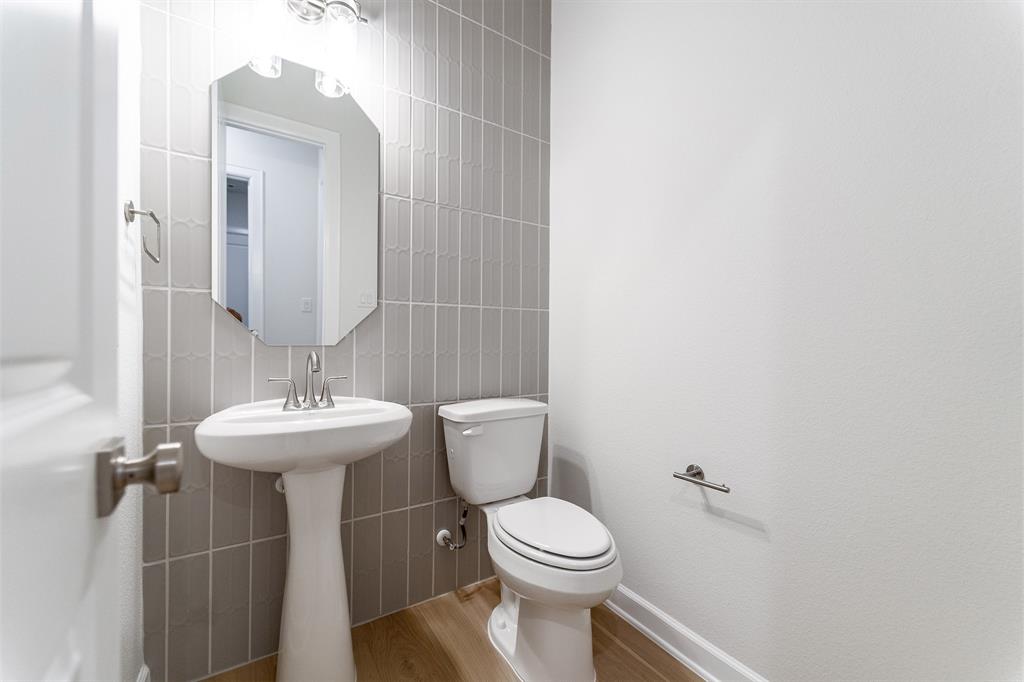 3908 Friendship Court - Photo 23