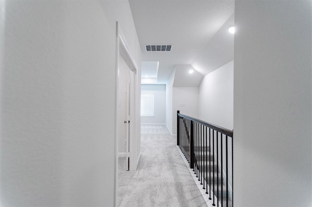 3908 Friendship Court - Photo 29