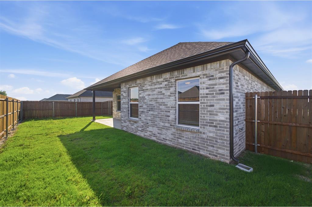 209 Charismatic Road - Photo 27