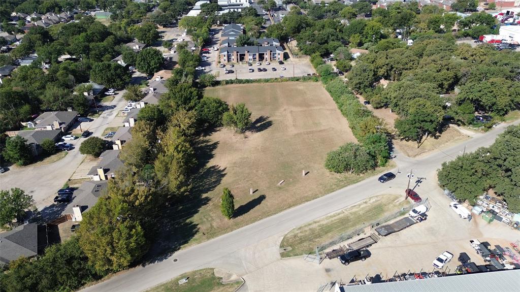 801 Singleton - Photo 4