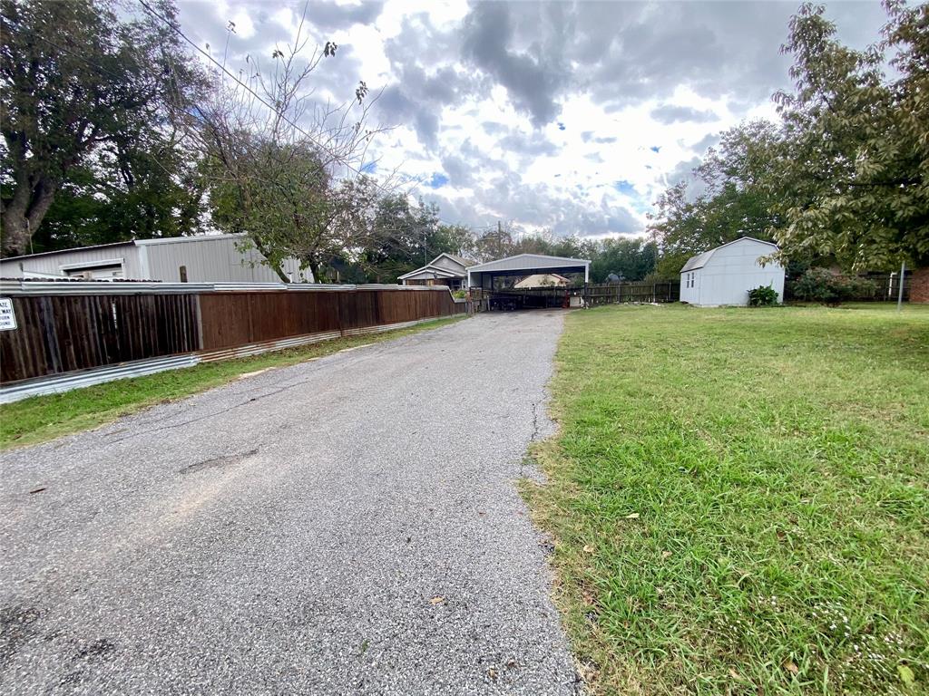 407 E Main Street - Photo 16
