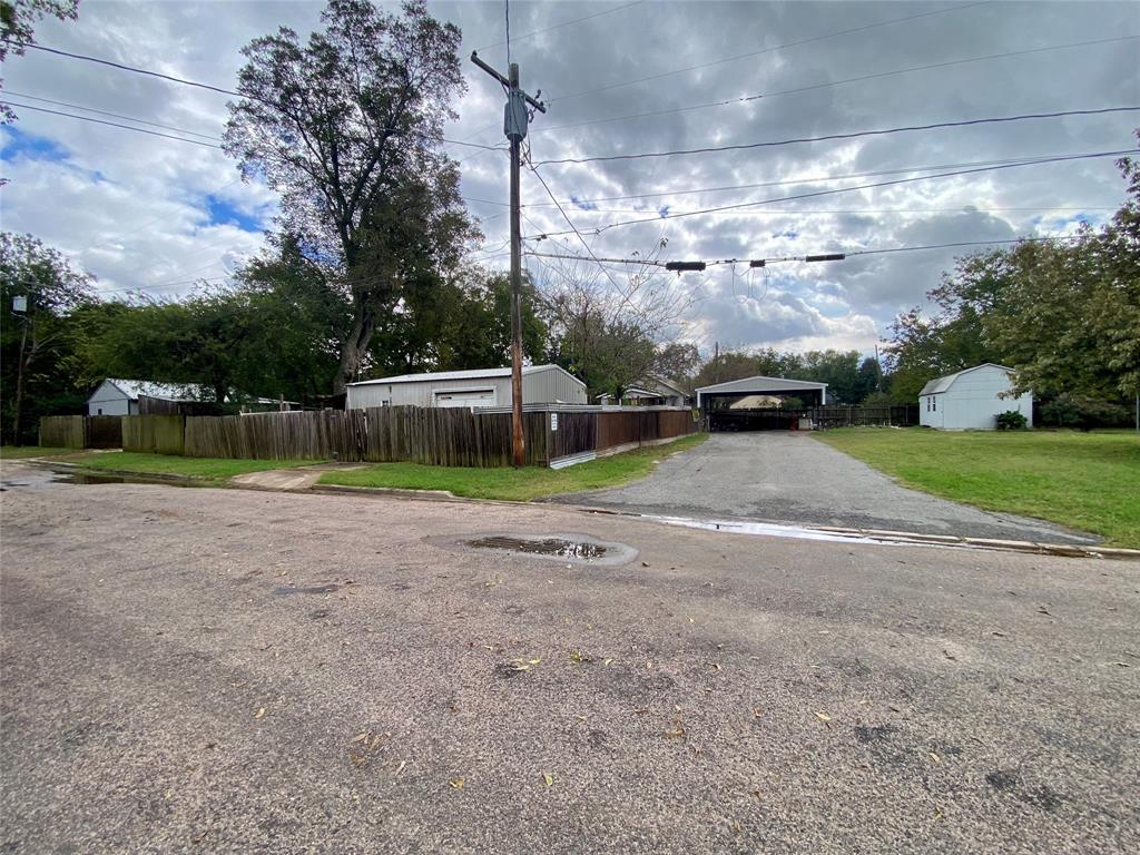 407 E Main Street - Photo 18