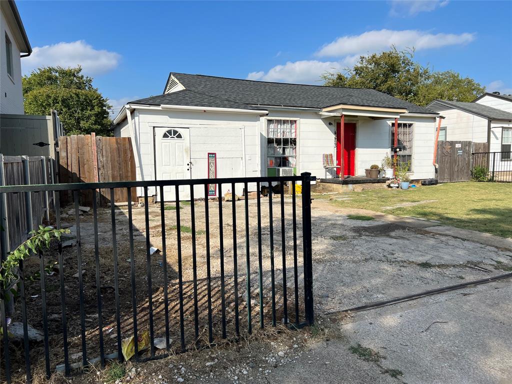 4423 Hopkins Avenue - Photo 1