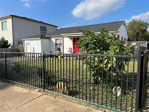 4423 Hopkins Avenue - Photo 3