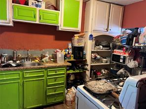 4423 Hopkins Avenue - Photo 5