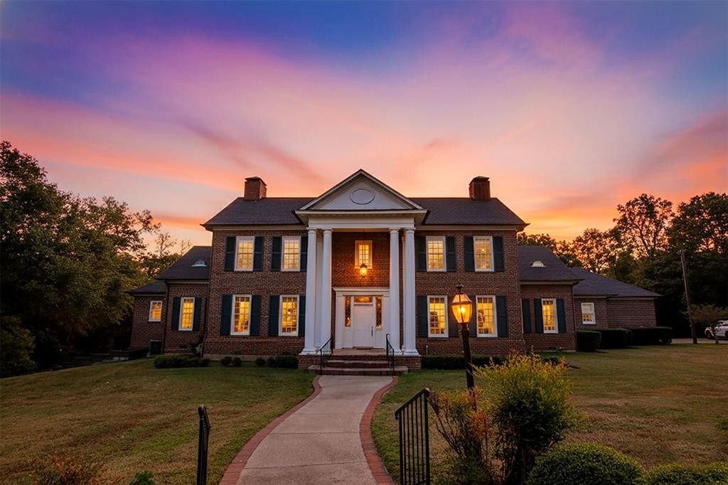 408 E Jolly Street - Photo 1