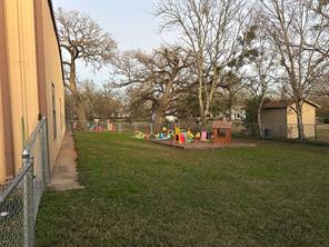 508 E Frederick Street - Photo 13