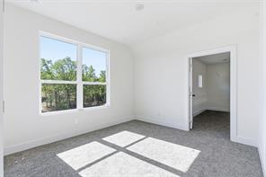 1552 Lakeridge Boulevard - Photo 27