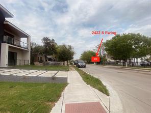2422 S Ewing Avenue - Photo 2