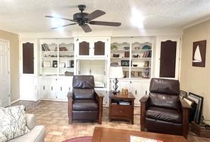 2626 Shoreline Drive - Photo 9