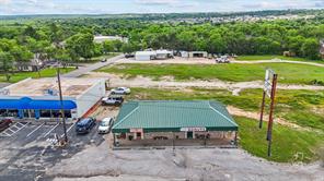 1220 Fort Worth Highway - Photo 2