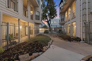 3105 San Jacinto Street - Photo 36