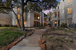 3105 San Jacinto Street - Photo 4