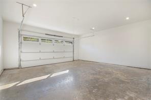 2005 Hearne Avenue - Photo 33