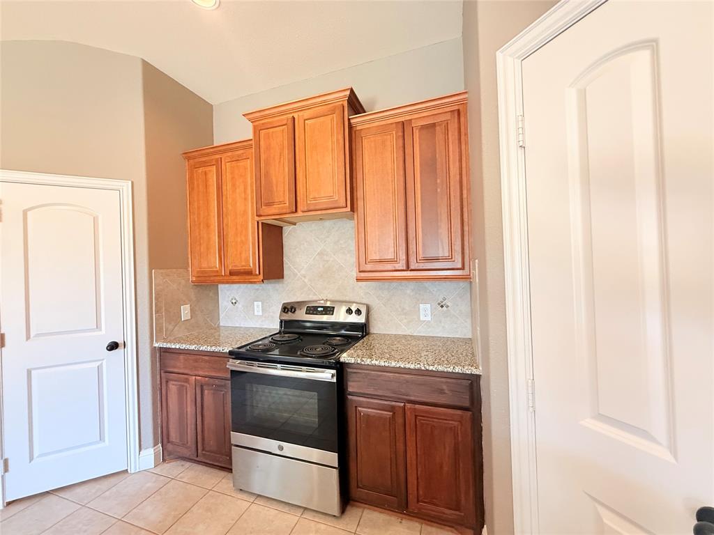 2106 Danibelle Drive - Photo 4