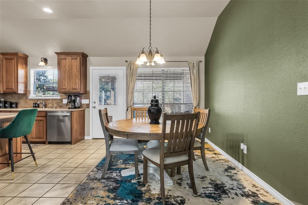 226 King George Road - Photo 16