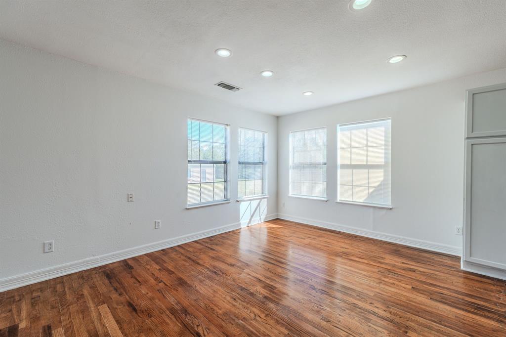688 Private Road 1152 - Photo 8