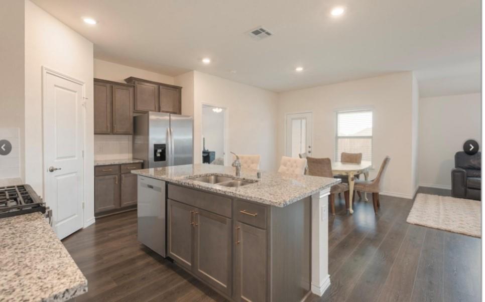 1611 Pioneer Meadow Drive - Photo 16
