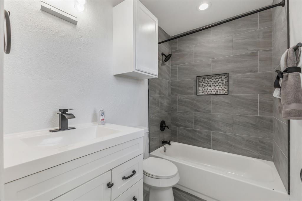 7002 Troy Glen Drive - Photo 20