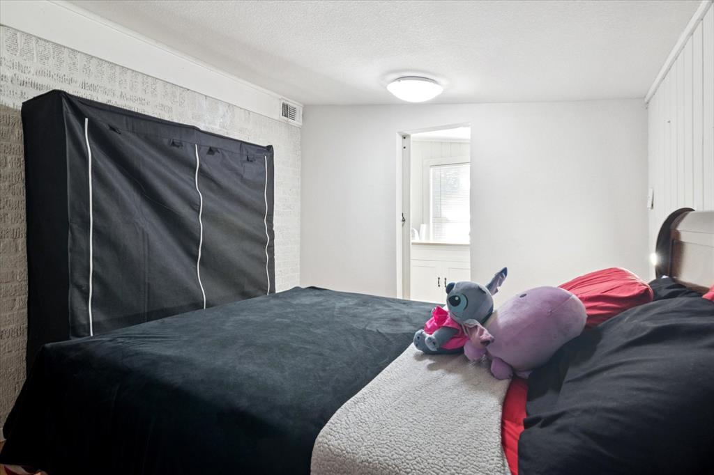 3207 Pine Street - Photo 17
