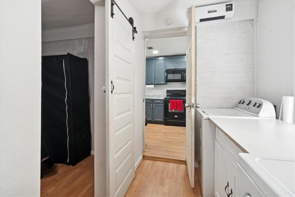 3207 Pine Street - Photo 22