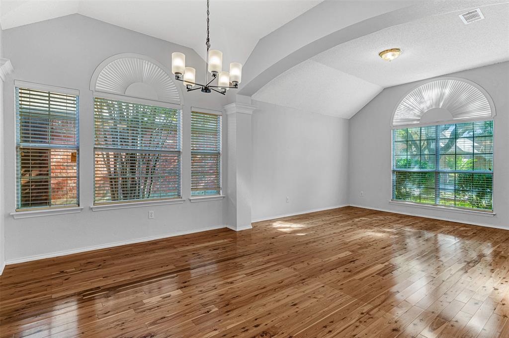 1303 Hillcrest Drive - Photo 10